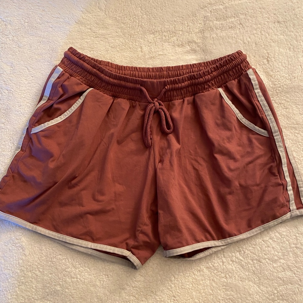 Maternity lounge shorts